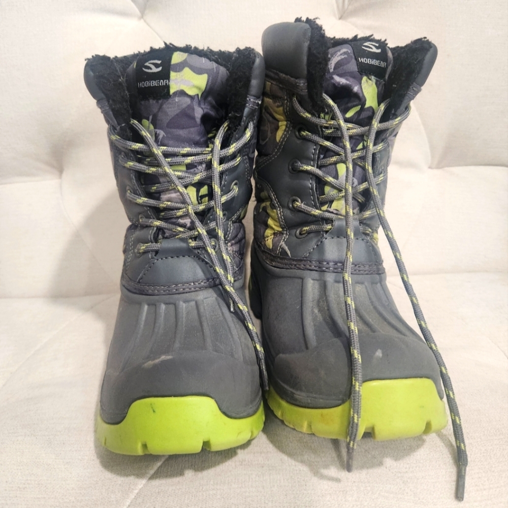 Kids' Gray and Green Winter Boots Size 13